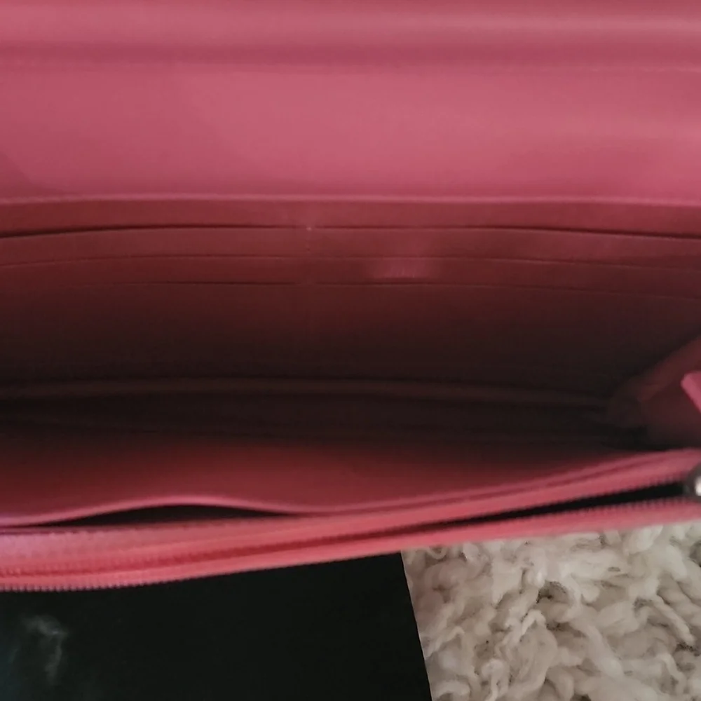 Chanel Wallet on a Chain - Picture 6 of 7